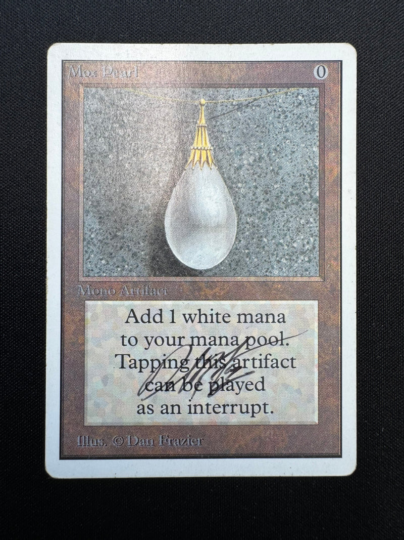 Mox Pearl (UNL)