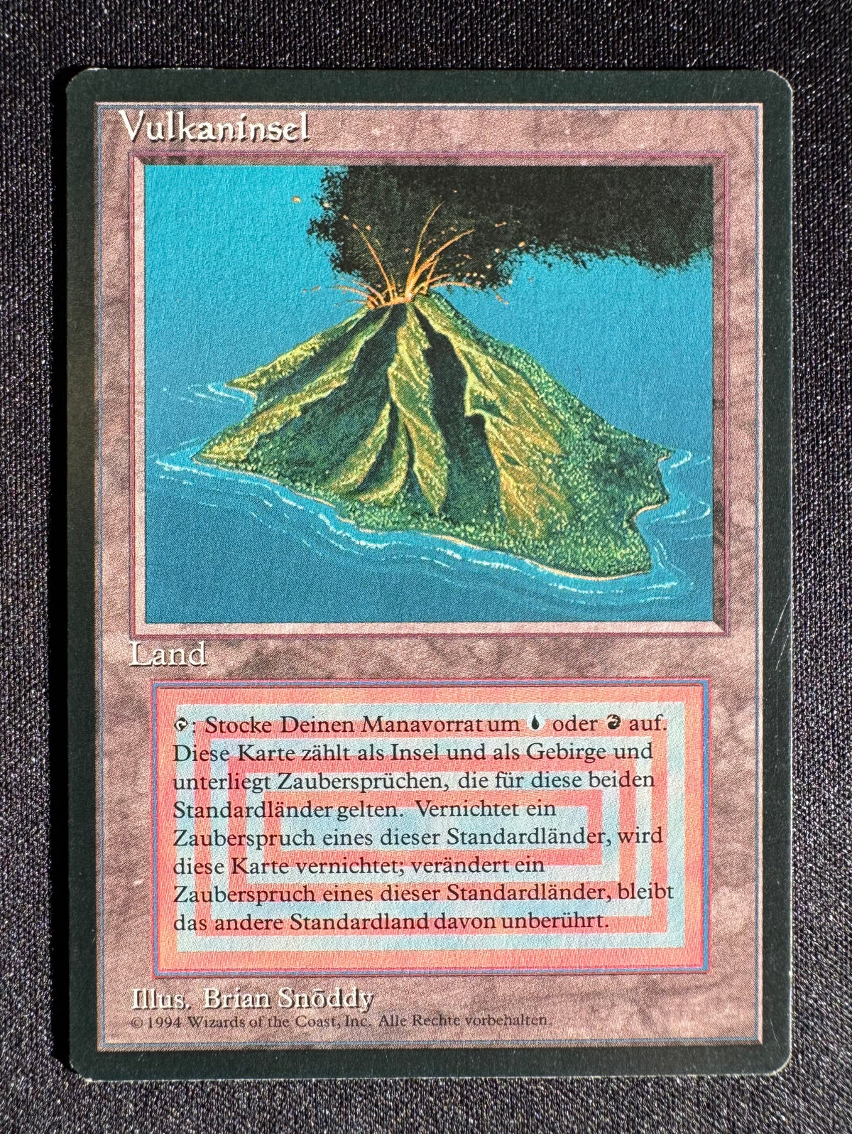 Volcanic Island - Revised Edition Foreign Black Border (FBB)