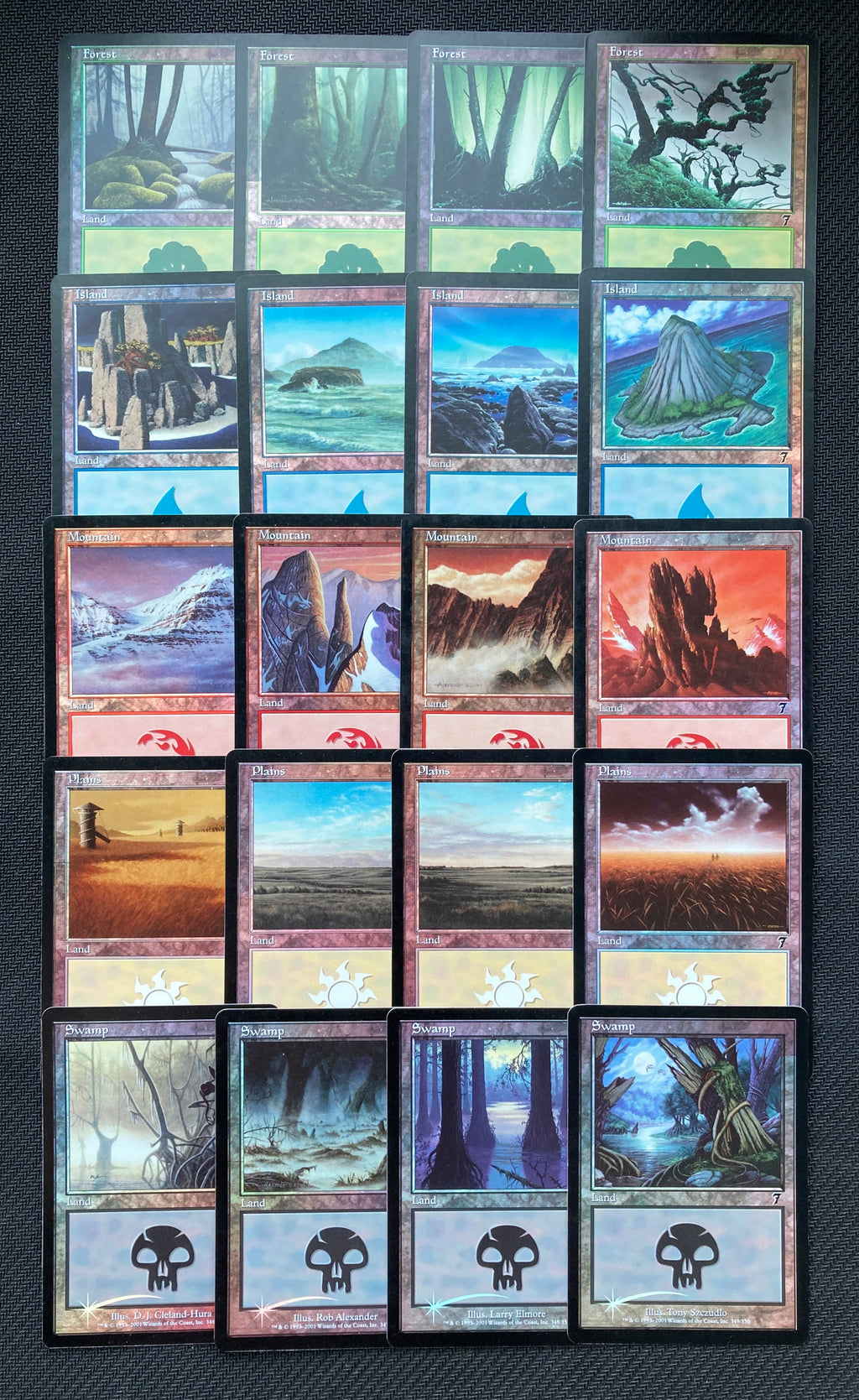7th Edition Foil Basic Land Set (20 Cards)